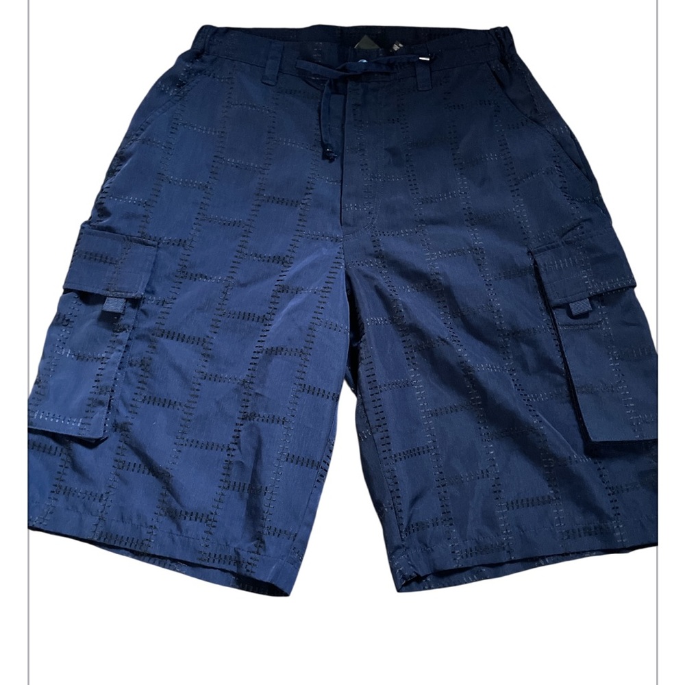 base camp cargo shorts urban wear wider legged Atletic shorts size medium